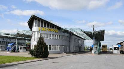 Черги на кордоні зі Словаччиною