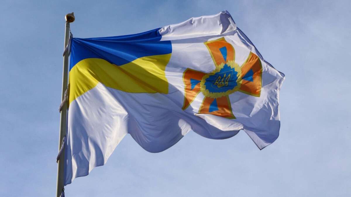 Рятувальникам вручили нагороди з нагоди професійного свята