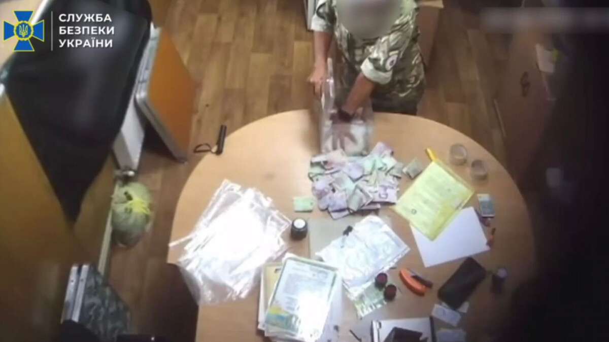 Псевдоволонтеры присваивали пожертвования на ВСУ