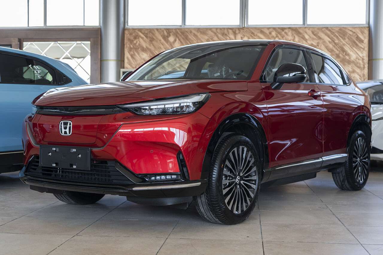 HONDA eNS - самые популярные модели электрокаров в августе 2025 года