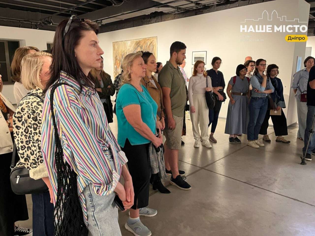 Выставка «Смотря в разрывы II» в Днепре 20 сентября 2025