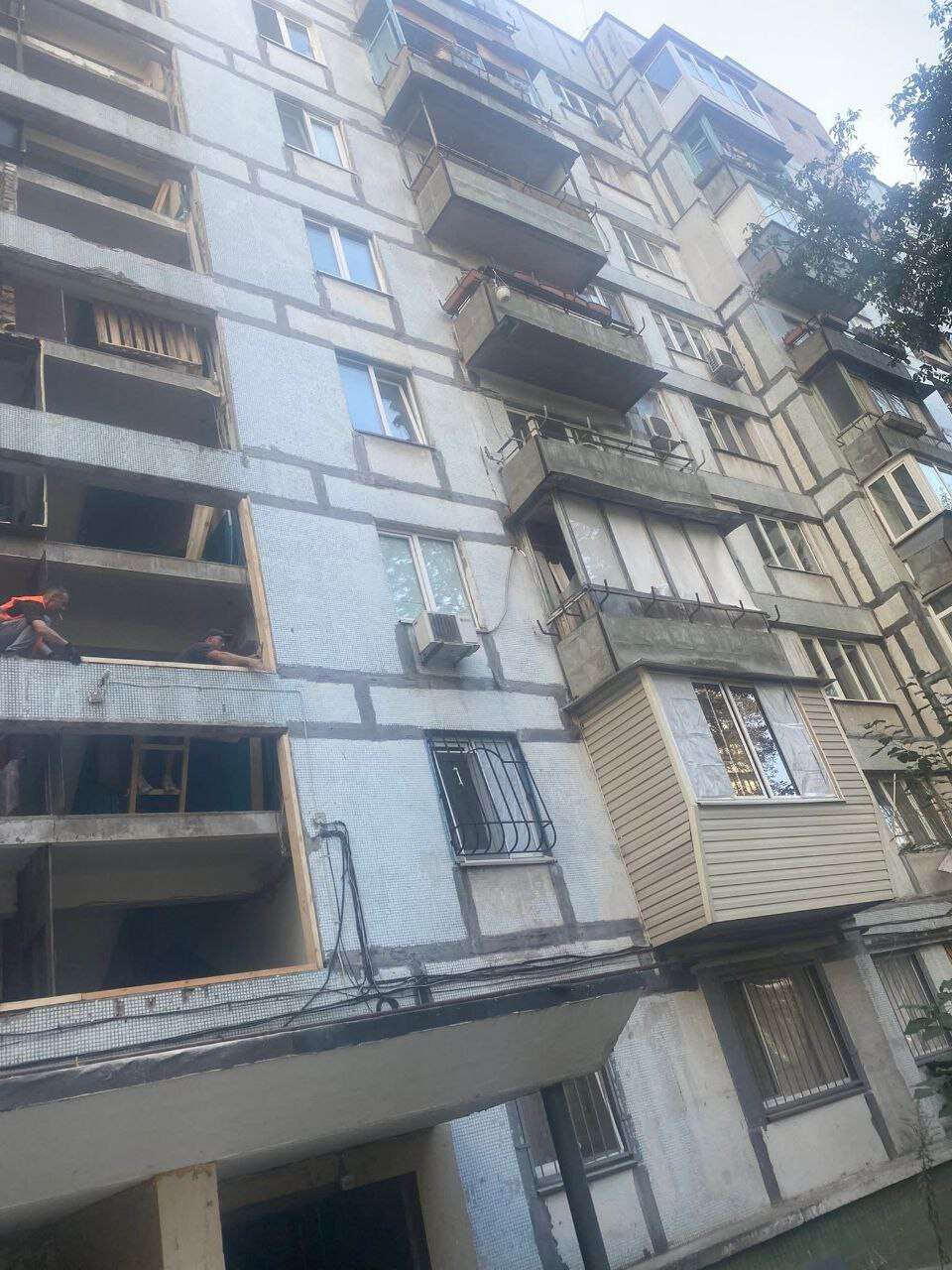 В Днепре часть поврежденной в результате атаки рф многоэтажки признали аварийной