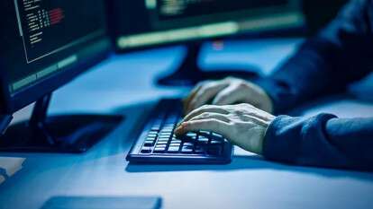 Защитить бизнес от кибератак