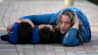 Як поводитися під час обстрілу