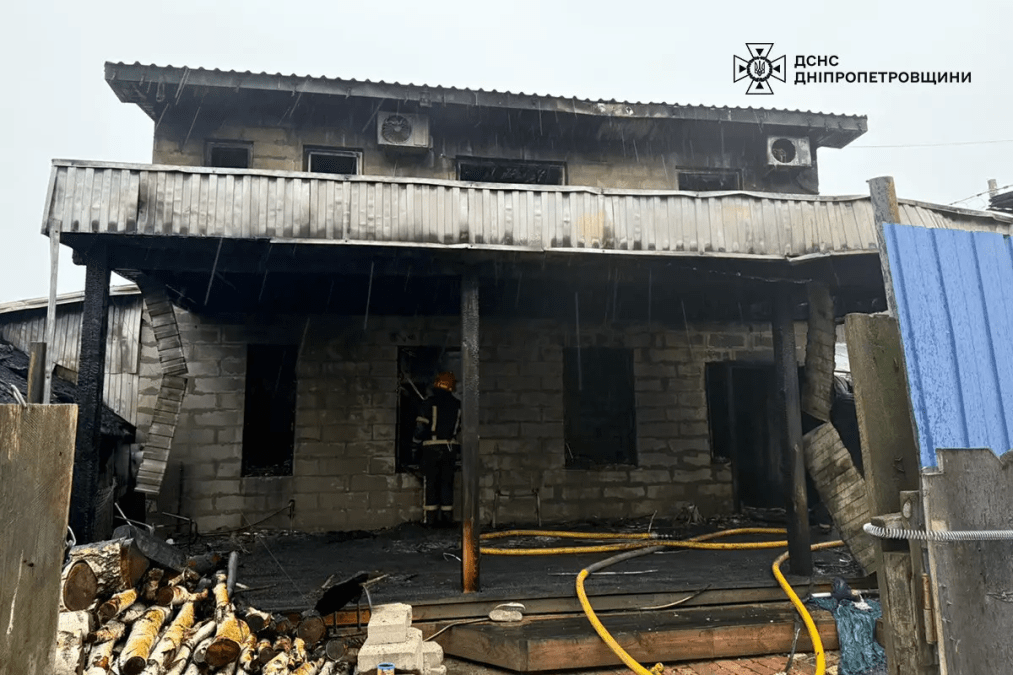 Згорів будинок в Дніпрі