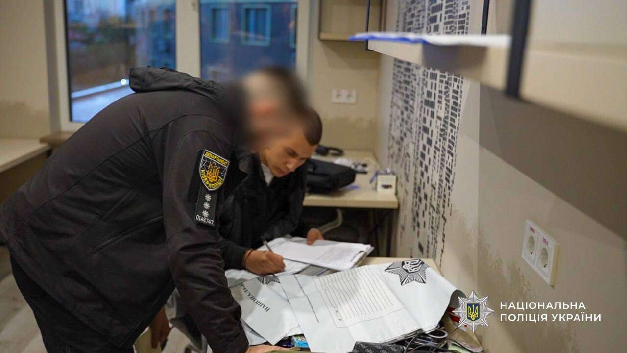 Мошеннический call-центр организовал уроженец Днепропетровщины - обманули 1500 человек