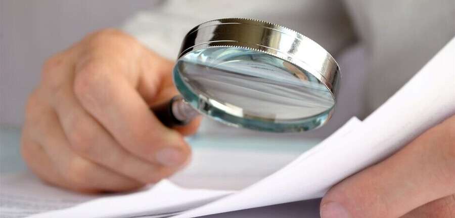 Підроблені документи та банкноти