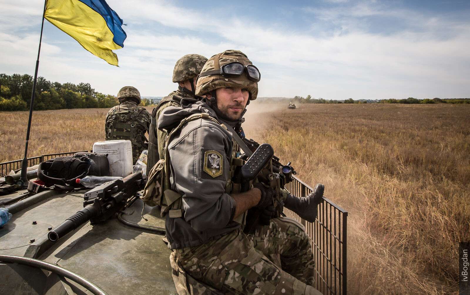 Січневе на Дніпропетровщині знову під контролем України: ЗСУ знищили десятки окупантів та взяли полонених
Українські захисники здійснили успішну штурмову операцію, повністю звільнивши село Січневе на Дніпропетровщині від російських загарбників. Під 