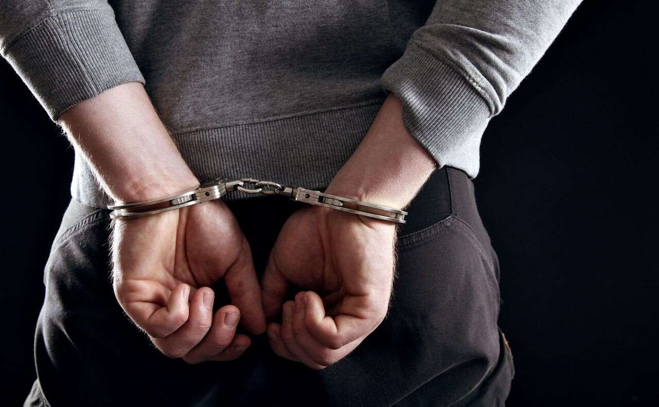У Дніпрі судитимуть співмешканців, які намагалися підірвати військовослужбовця ЗСУ
У Дніпрі до суду передано обвинувальний акт стосовно співмешканців, які планували теракт проти військовослужбовця Збройних Сил України. Про це повідомляє…