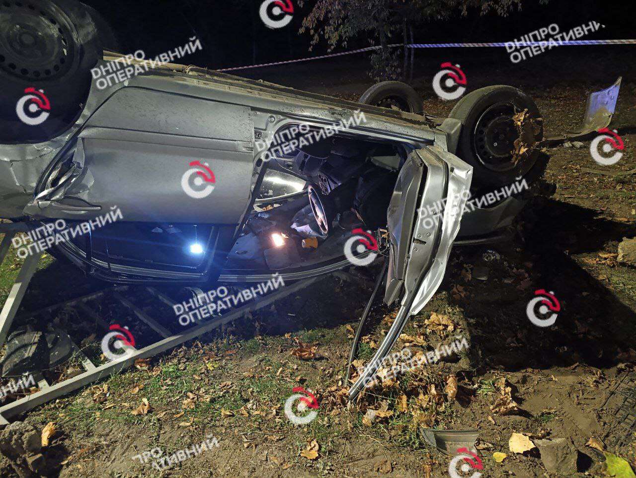 ДТП на Набережной Заводской 13 октября: Mitsubishi перевернулся на крышу, есть пострадавшие