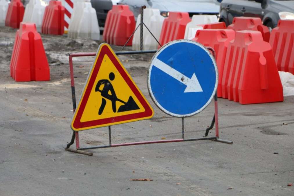 Временное сужение Набережной Победы