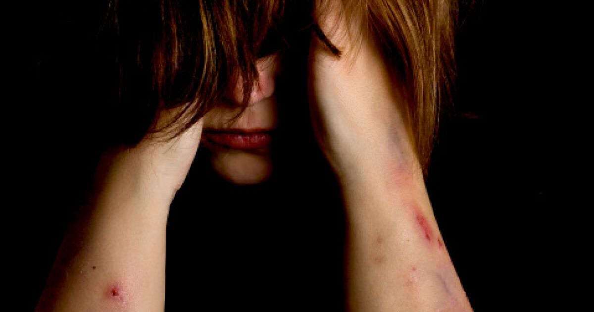 Трьох людей судитимуть за спробу примусити дівчину до проституції