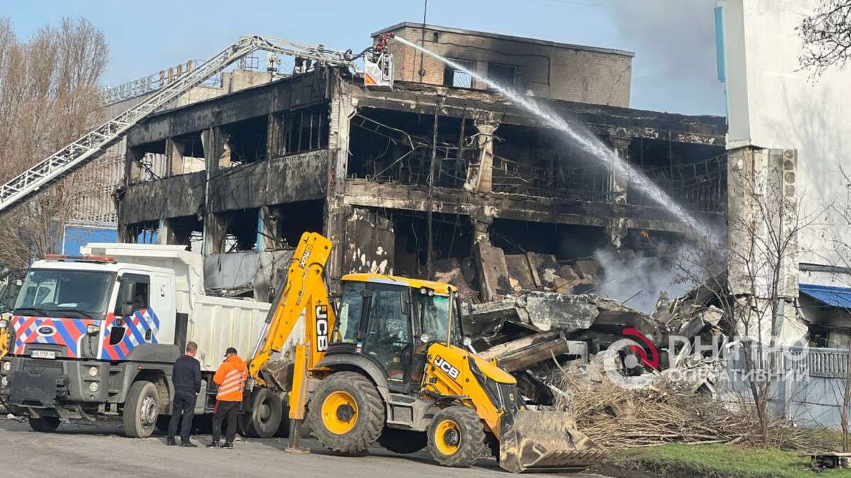 Атака на Дніпро 15 листопада: пошкоджено житлові будинки