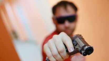 Дебош з пістолетом