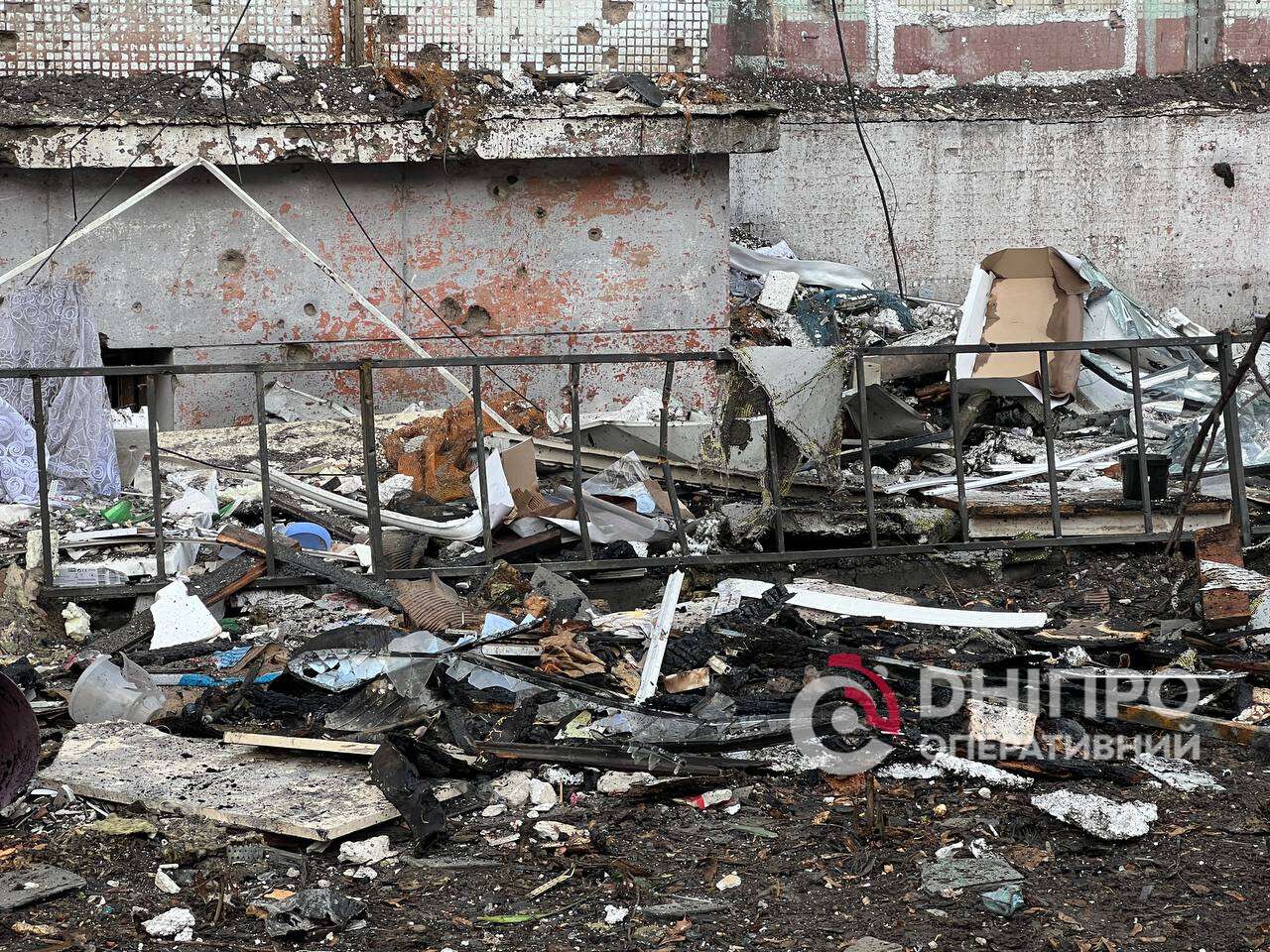 Атака на Дніпро вночі 23 листопада: жахливі кадри та подробиці з місця влучання