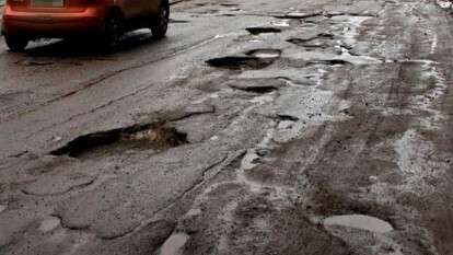 Хто відповідає за пошкодження дороги