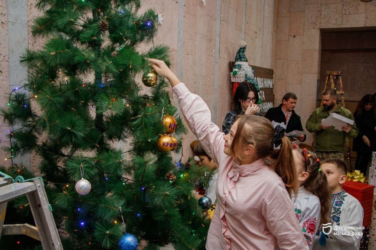 Дніпро готується до Різдвяних свят