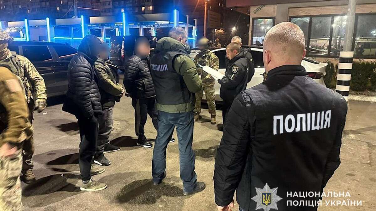 Кримінальний Дніпро: викрили групу, яка вимагала неіснуючий борг у підприємця