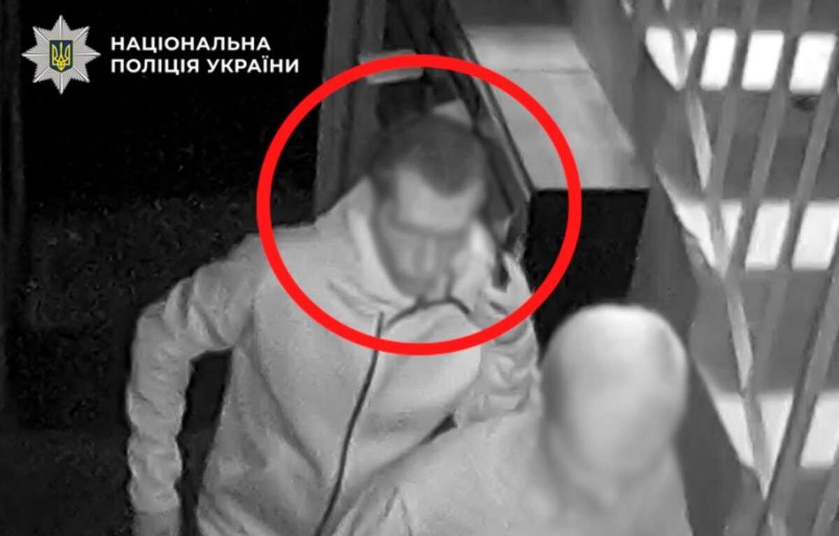 Шахрай із Дніпропетровщини видурив у столичних пенсіонерів мільйон гривень: суд оголосив вирок
У Києві перед судом постав 33-річний уродженець Кривого Рогу, який приїжджав до столиці «на заробітки», але замість чесної праці обрав…