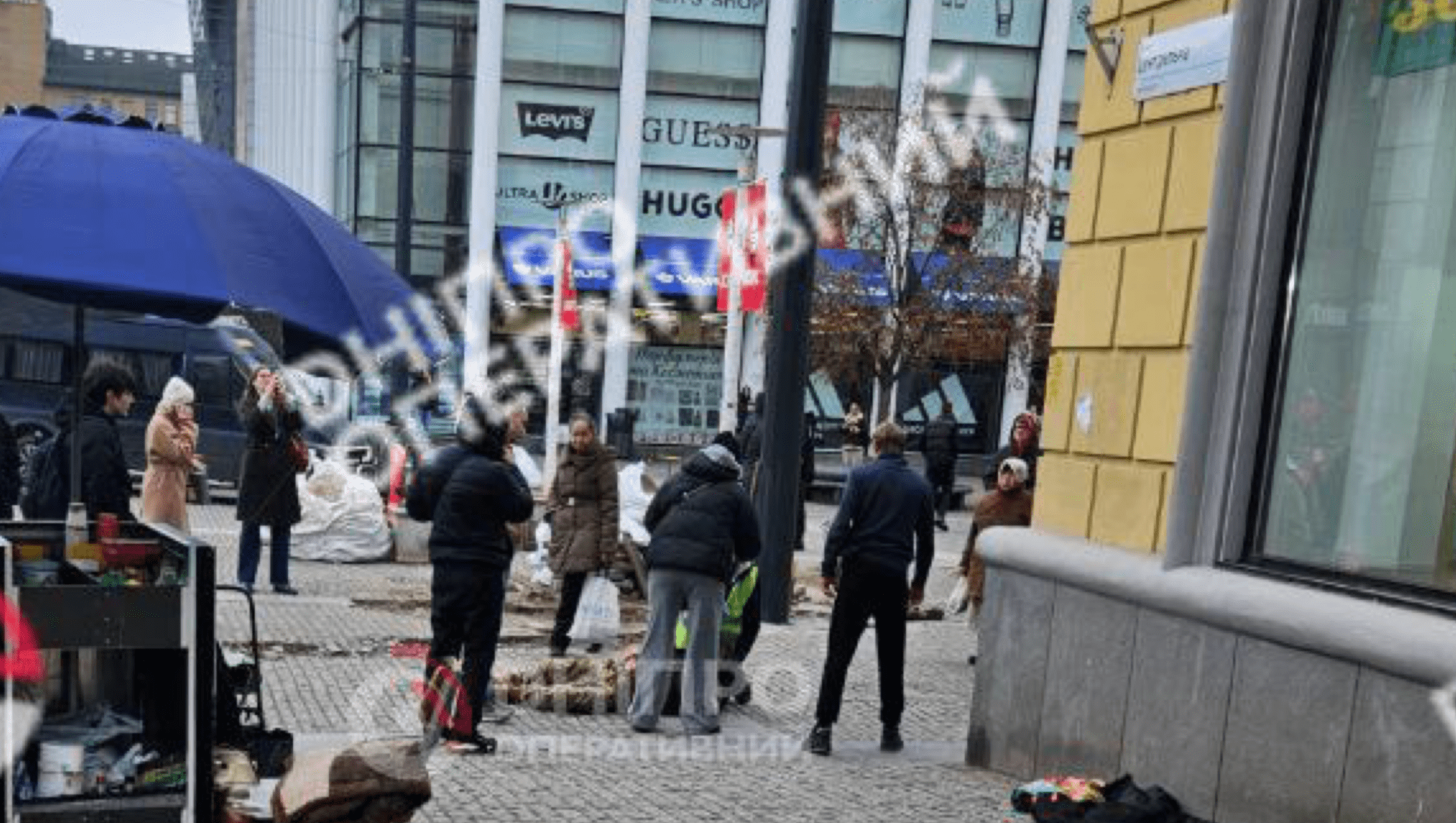 У центрі Дніпра напали на чоловіка у військовій формі: що кажуть у поліції
Учора, 2 грудня, на Європейській площі в Дніпрі сталася бійка, внаслідок якої постраждав чоловік у військовій формі. “Дніпро Оперативний” дізнався…