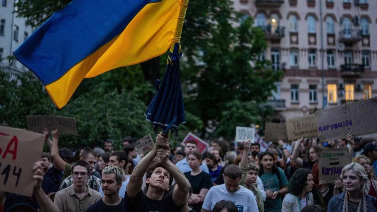 "Мирные" протесты в Днепре: россияне подготовили очередную провокацию