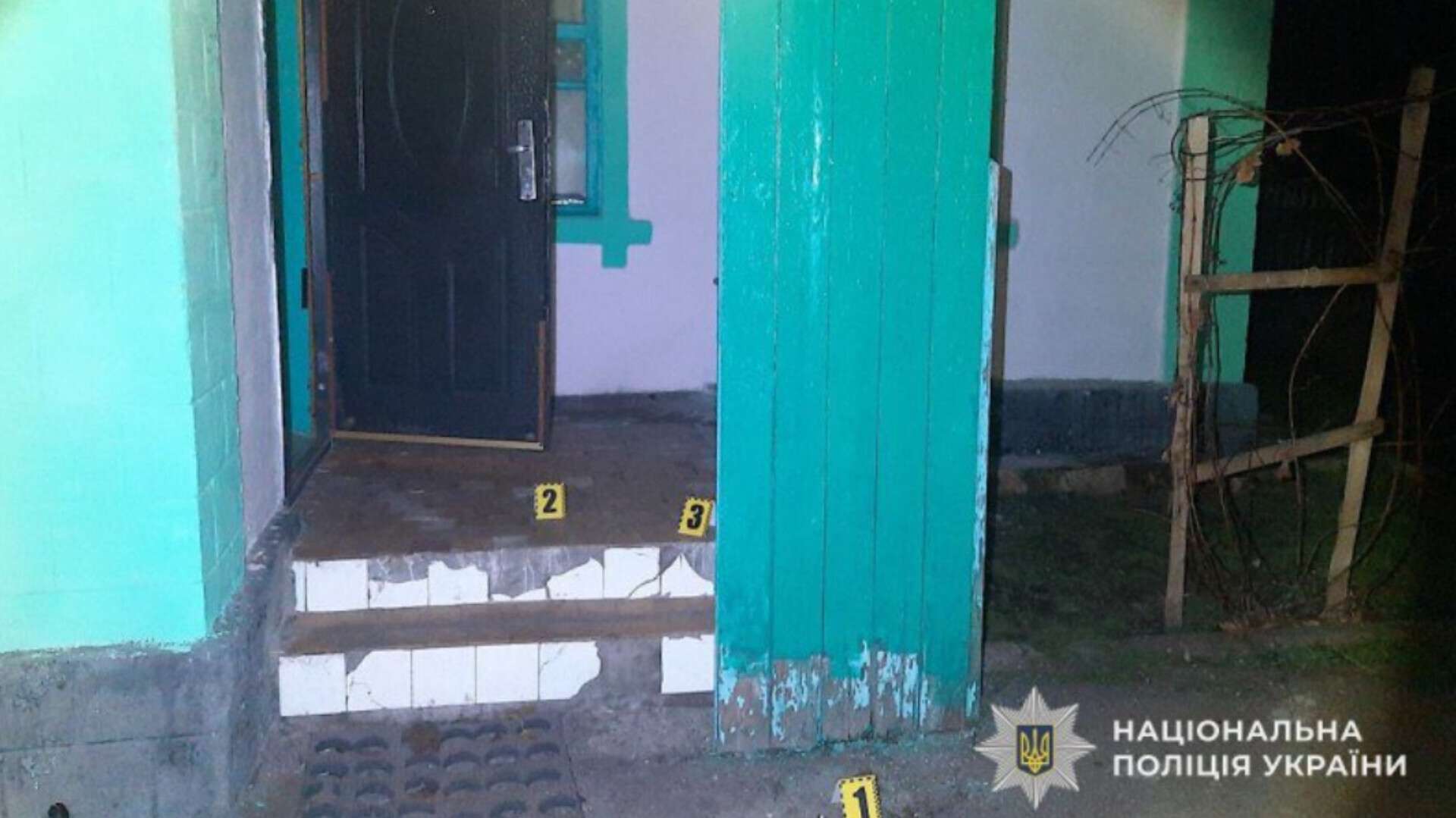 Обпалене тіло виявили у ліжку: жорстоке вбивство сталося на Дніпропетровщині
У Кривому Розі жорстоко вбили та підпалили чоловіка у його власній оселі. Про це повідомляє "Дніпро Оперативний", посилаючись на пресслужбу…