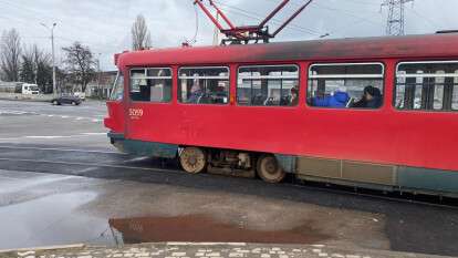 В Днепре завершили ремонт последнего в 2025 году трамвайного переезда