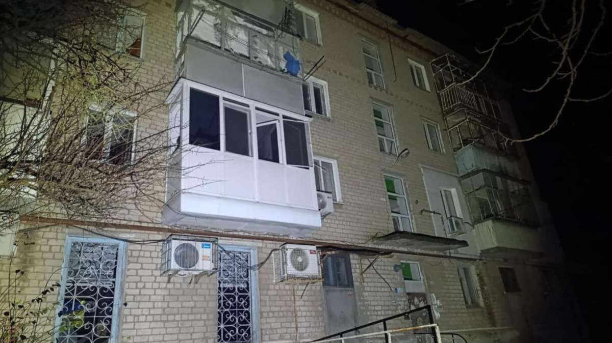 Последствия вражеской атаки на Никопольщину в ночь на 17.12.2025