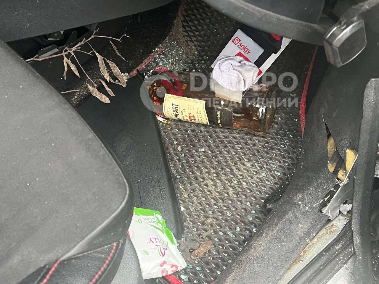 ДТП на ж/м Северный 17 декабря: вдребезги разбитые авто, пострадавшие и бутылка виски