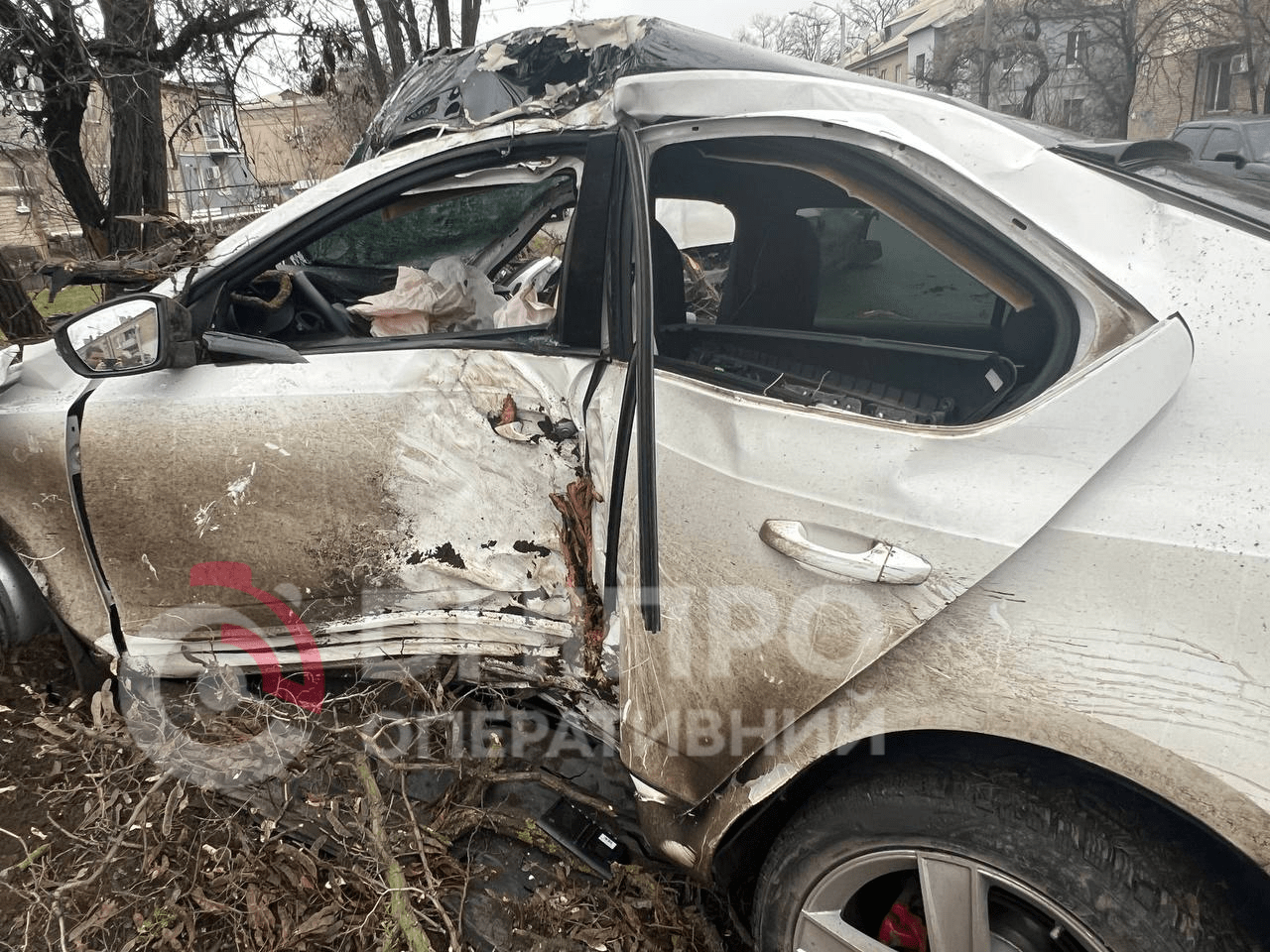 ДТП на ж/м Северный 17 декабря: вдребезги разбитые авто, пострадавшие и бутылка виски