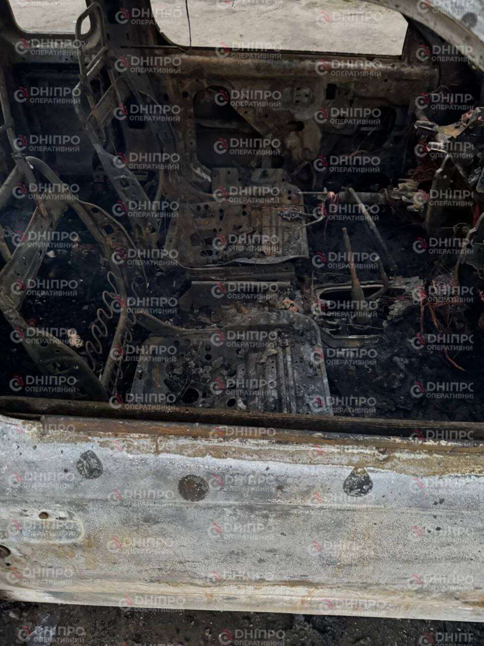 Пожежа на ж/м Північний вранці 25 грудня: знищили авто військового