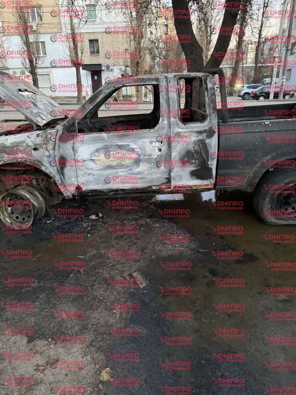 Пожар на ж/м Северный утром 25 декабря: уничтожили авто военного