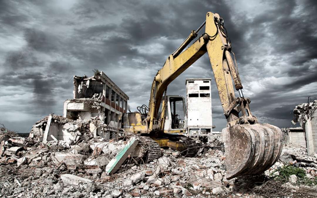 Демонтаж незаконних споруд у Дніпрі