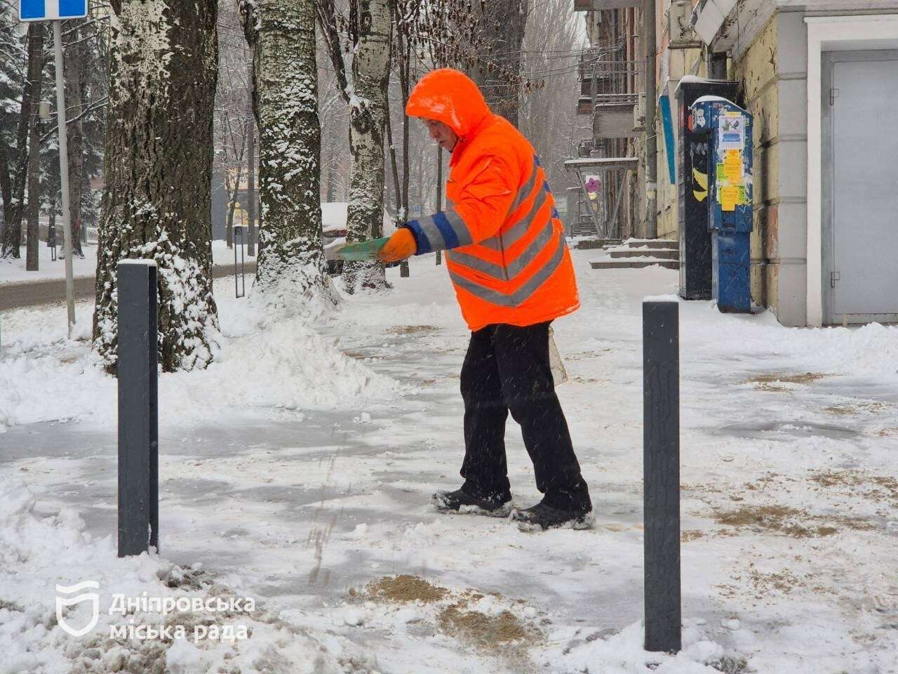 Прибирання снігу