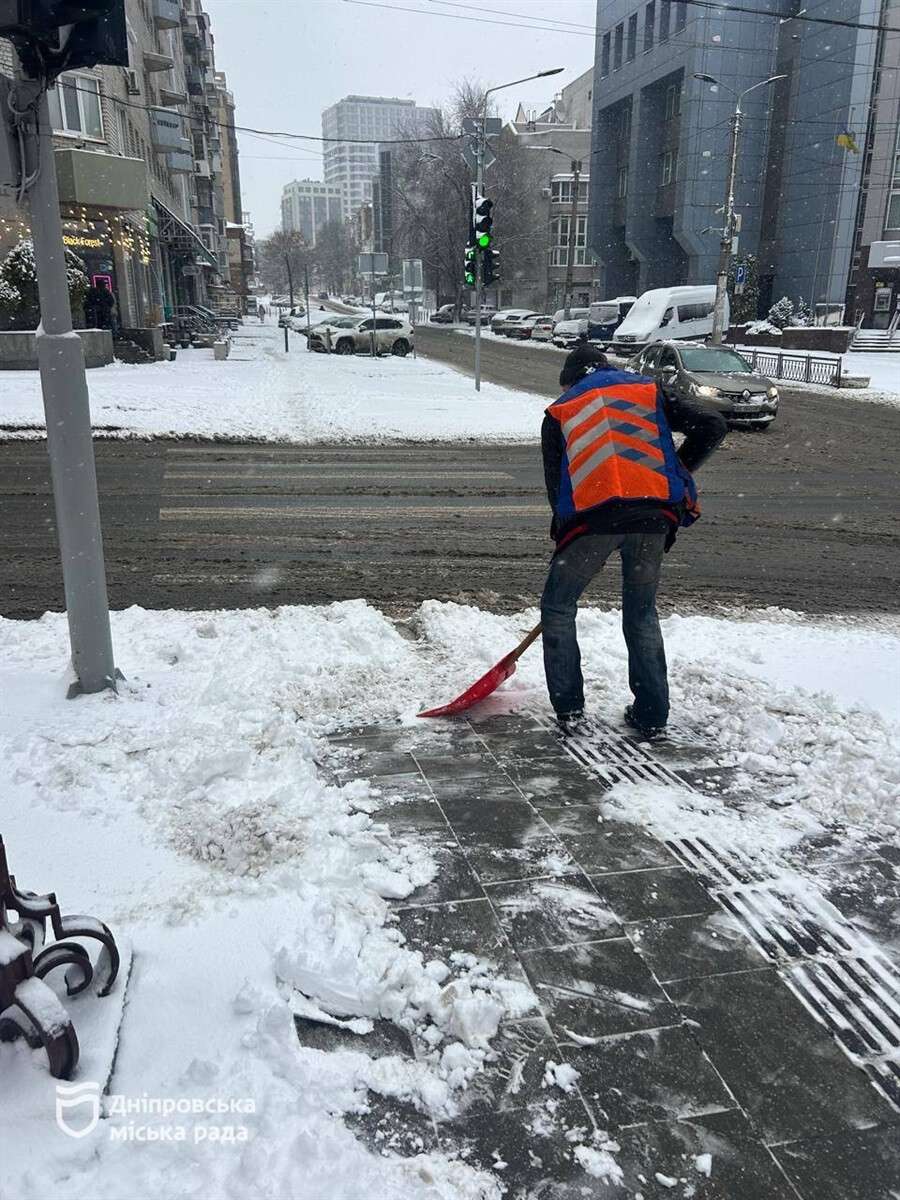 Уборка снега