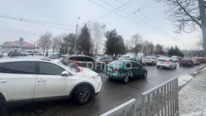 Перекрыли Сечеславскую Набережную 5 января 2026 года: как курсирует транспорт