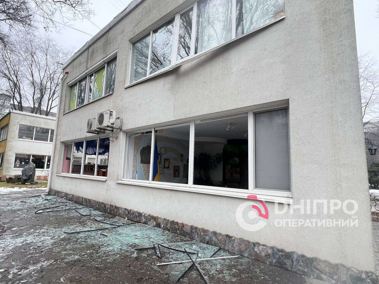 Атака на Дніпро 6 січня 2026 - серйозних пошкоджень зазнали заклади освіти: фото