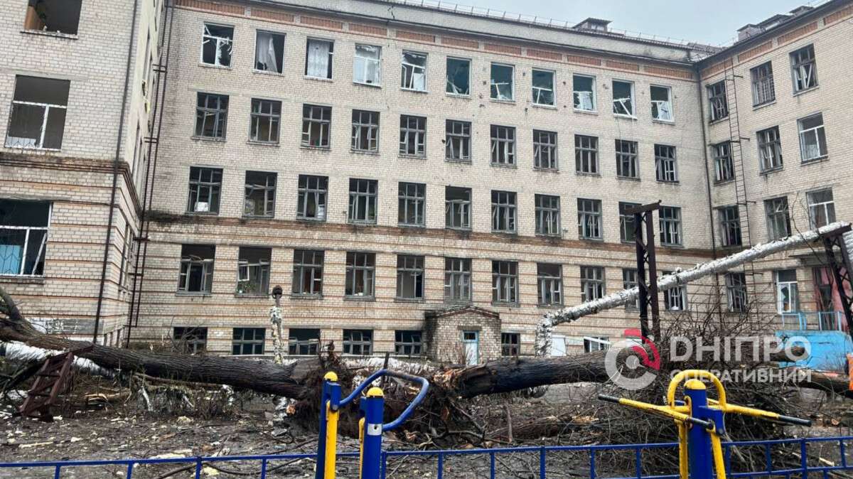 Атака на Дніпро 6 січня 2026 - серйозних пошкоджень зазнали заклади освіти: фото