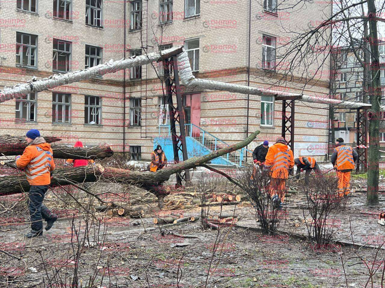 Атака на Днепр 6 января 2026 года - серьезные повреждения получили учебные заведения: фото