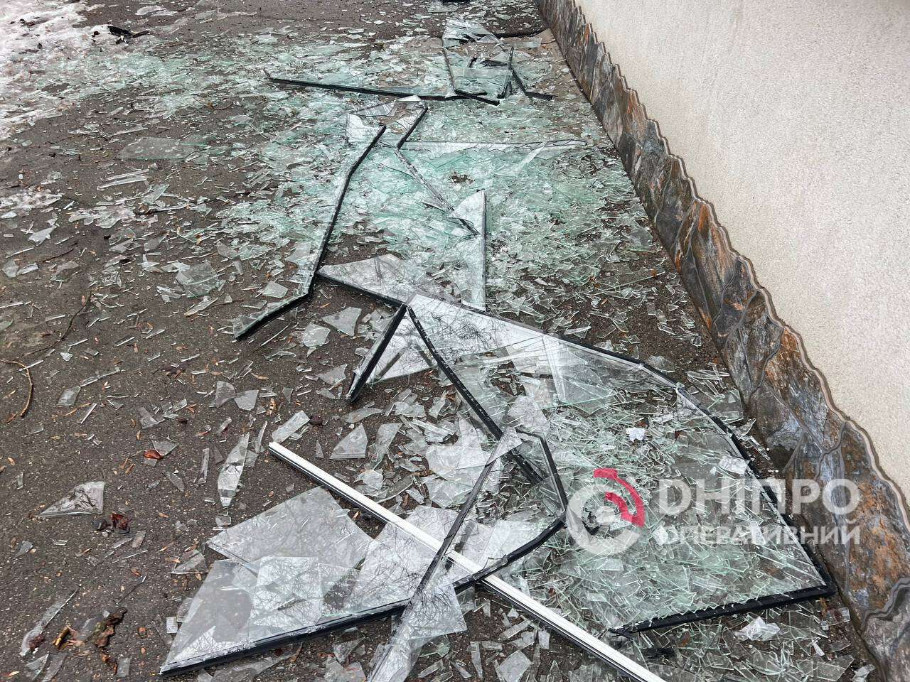 Атака на Днепр 6 января 2026 года - серьезные повреждения получили учебные заведения: фото