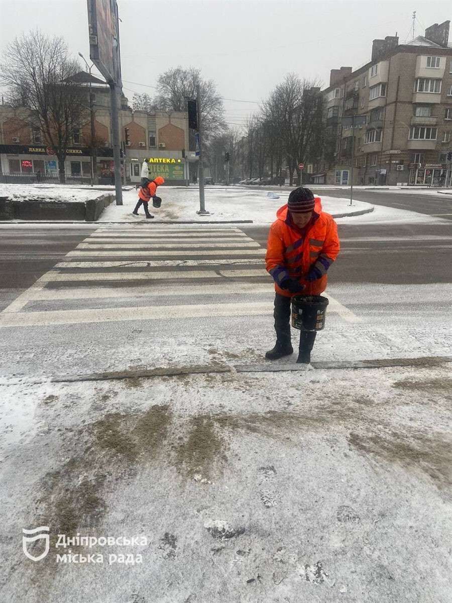 Ограничения на дорогах из-за непогоды ввели в Днепре - кого это касается