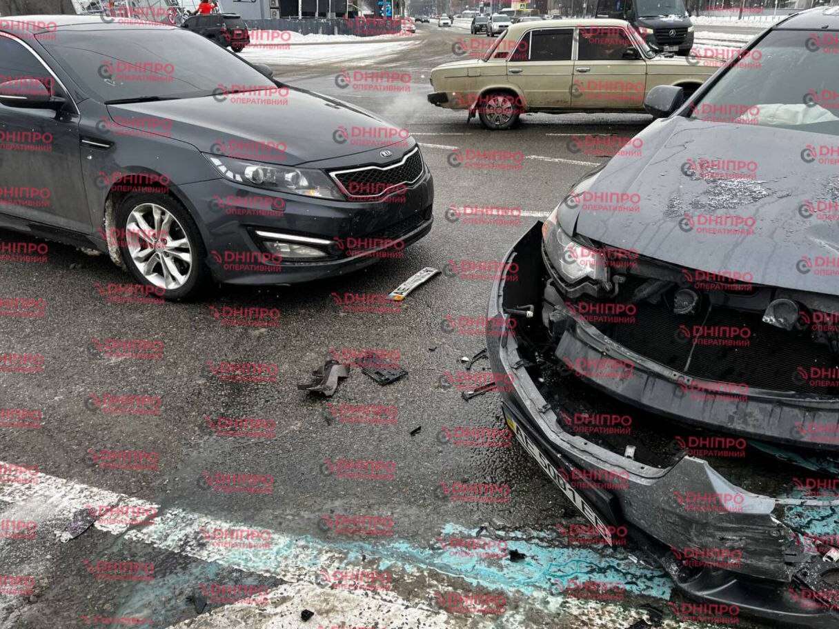 ДТП на Б. Хмельницького 14.01.2026: є постраждалий - подробиці з місця