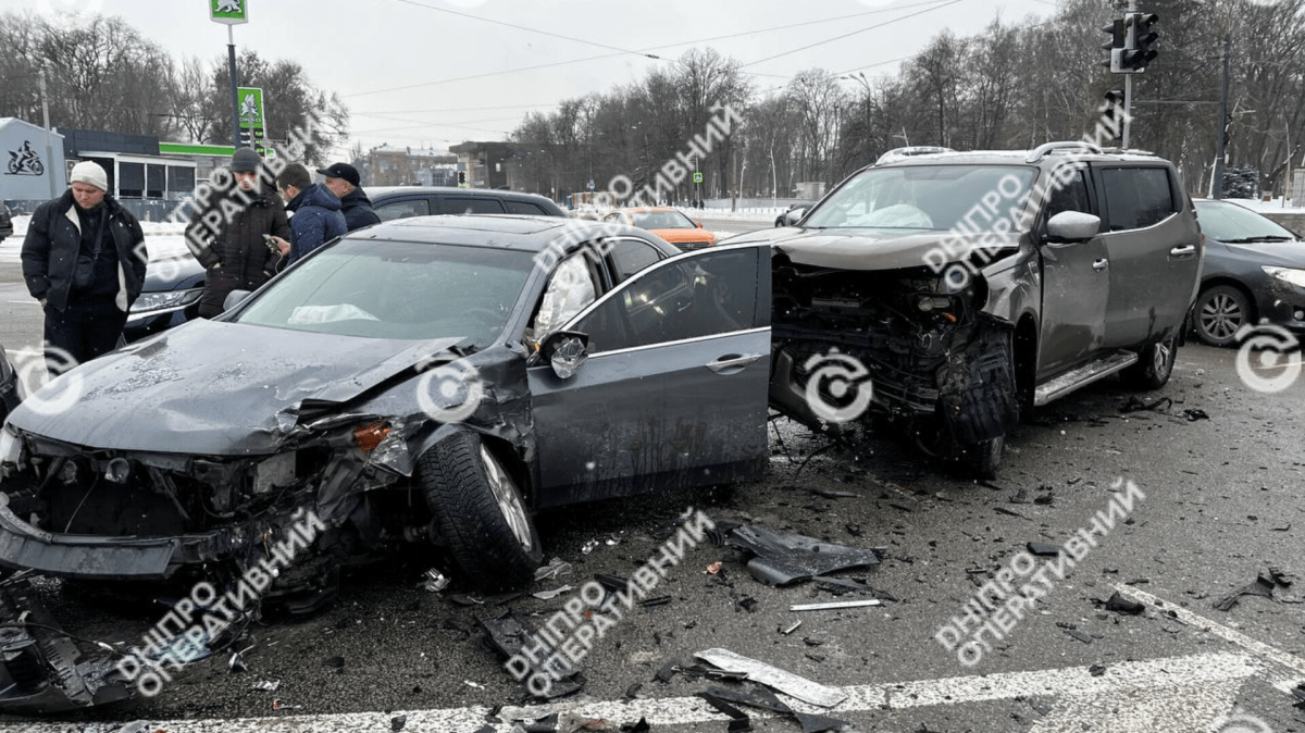 ДТП на Б. Хмельницкого 14.01.2026: есть пострадавший - подробности с места