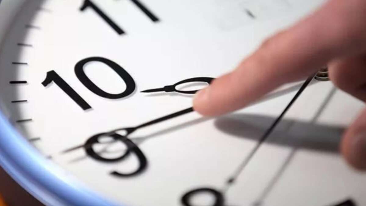 Скасування комендантської години анонсував Зеленський