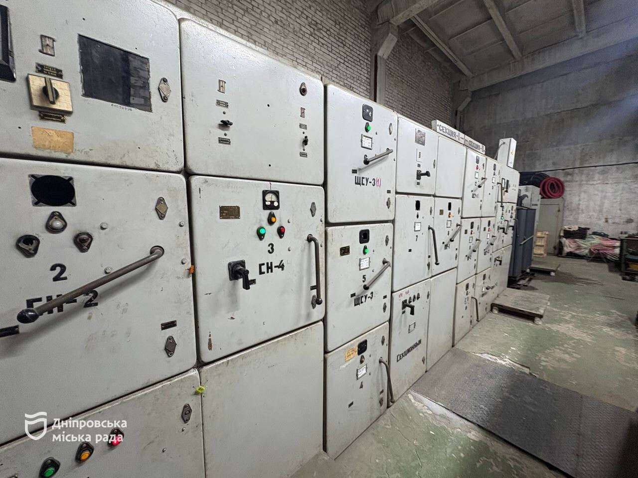 Опалювальний сезон у Дніпрі - найскладніший за весь час: тепловики працюють безперервно