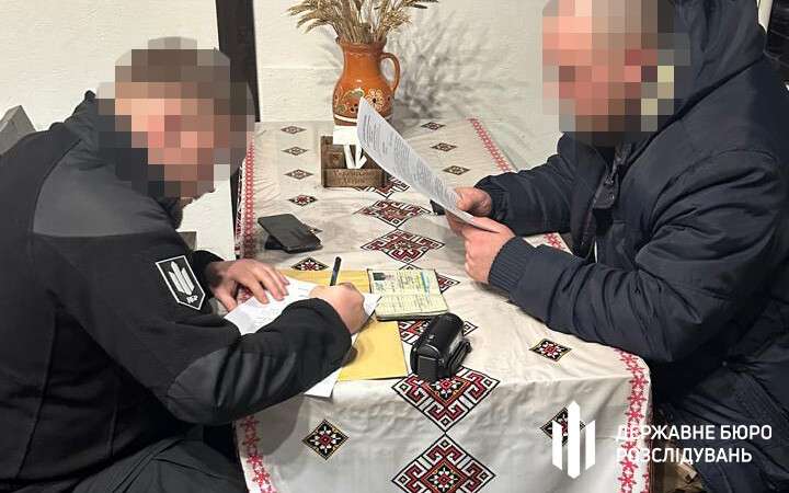 В Днепропетровской области пограничник торговал каннабисом и метамфетамином