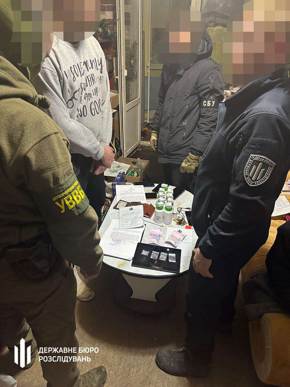 В Днепропетровской области пограничник торговал каннабисом и метамфетамином