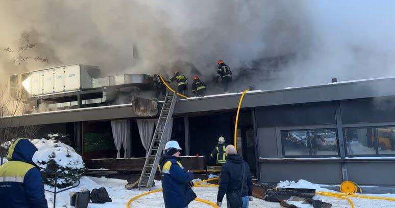 Горит ресторан в Днепре