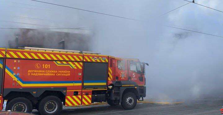 Горить ресторан у Дніпрі