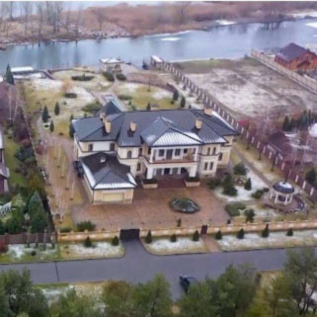 Загід Краснов під час війни придбав на дружину квартиру у Франції за понад 16 млн грн